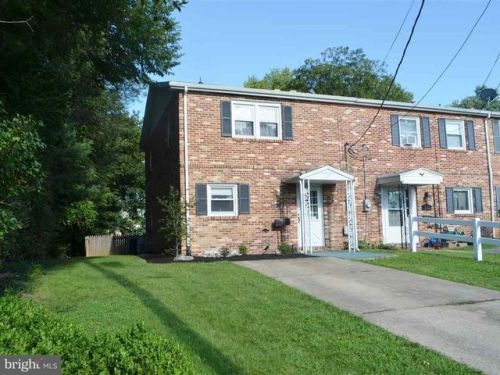 1321 Pitt St, Carlisle PA  17013-2336 exterior