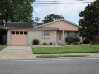 5236 Vineland St, Metairie, LA 70001-1030