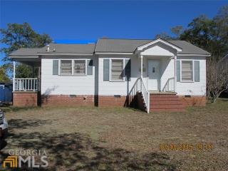 46 Carey St, Elberton, GA 30635-1433