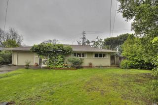 40 Pamela Ct, Tiburon, CA 94920-2051