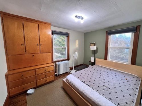 219 Barton St, Torrington CT  06790-5618 exterior