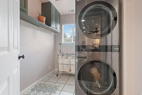 430 Stutsman Rd, Ukiah CA  95482-9553 exterior