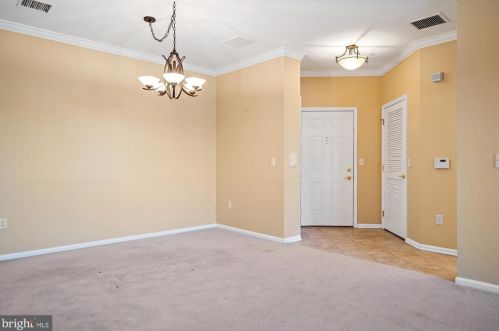 724 Timberlake Dr, Trenton NJ  08618-1466 exterior