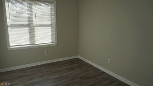 3260 Creekwood Dr, Rex GA  30273-2121 exterior