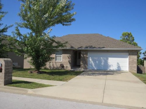 887 Sparrow Rd, Nixa, MO 65714-9179