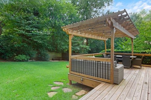 512 Hascall Rd, Atlanta GA  30309-2228 exterior