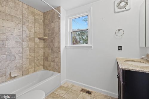 215 Franklin Ave, Silver Spring MD 20901-3445 exterior