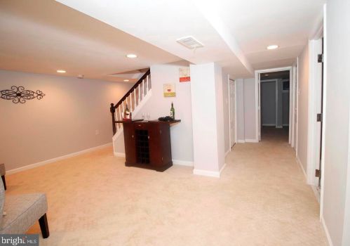 9509 Dallas Ave, Silver Spring MD 20901-3214 exterior