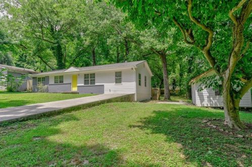 2851 1st Ave, Atlanta GA  30315-9001 exterior