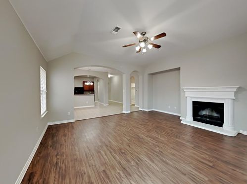 8720 Prairie Dawn Dr, Fort Worth TX  76131-3362 exterior