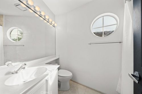 36 Del Perlatto, Irvine CA  92614-5360 exterior