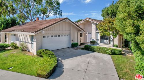 4871 Paseo De Vega, Irvine CA  92603-3322 exterior