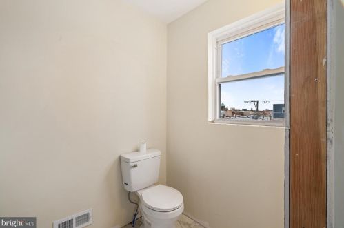 1435 Juniper St, Philadelphia PA 19147-4924 exterior