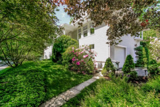 51 Glen Rd, Greenwich, CT 06830-4631
