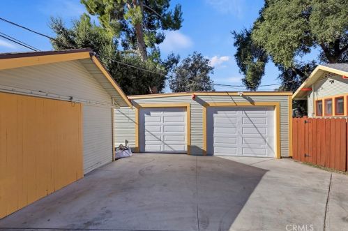 3892 Linwood Pl, Riverside CA  92506-1889 exterior