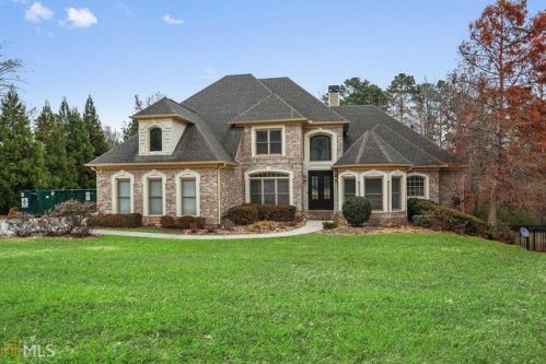 610 Jewel Dr, Atlanta, GA 30331-8371