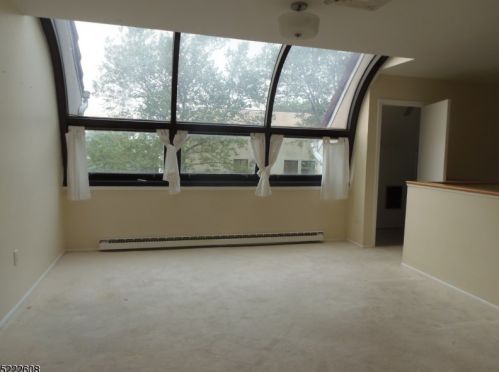 35 Cerone Ct, Town Center, NJ 07052-4113