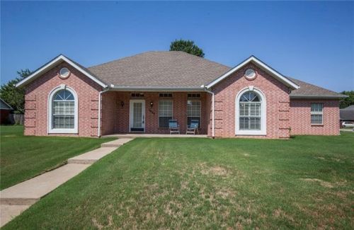 1626 Dick Smith St, Springdale, AR 72764-5777