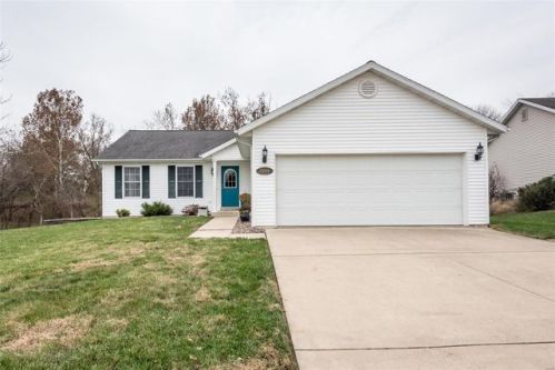1104 Driftwood Ln, Foster Pond, IL 62298-2791