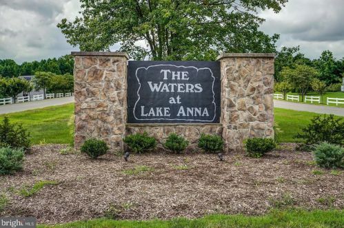 405 Oak Haven Dr, Mineral, VA 23117-3449