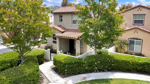 18 Snapdragon St, San Juan Capistrano, CA 92694-0751