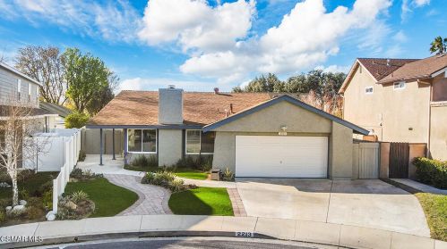 2213 Century Pl, Simi Valley, CA 93063-2713