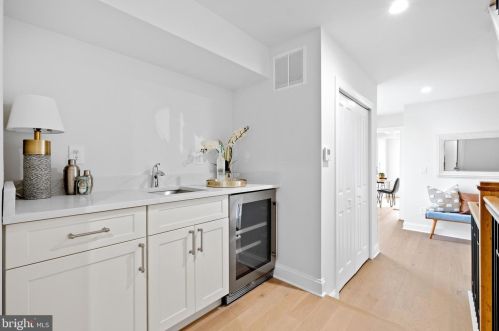 541 22nd St, Philadelphia PA  19130-3130 exterior