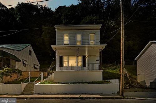 412 Savory St, Primrose, PA 17901-3954