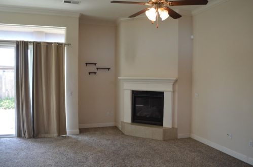 1525 Greenwich Dr, Los Banos CA  93635-6503 exterior