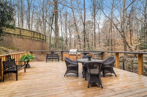 57 Habersham Cove Dr, Atlanta GA  30305-5402 exterior