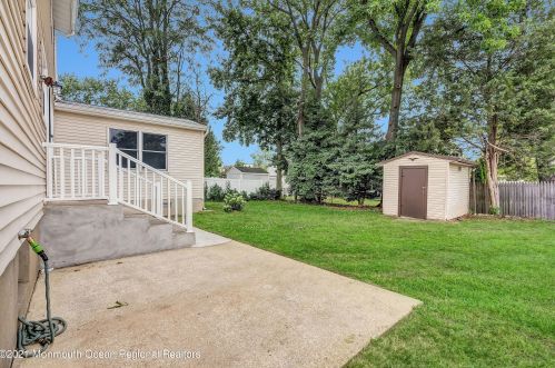 22 Stanford Dr, Hazlet NJ  07730-2314 exterior