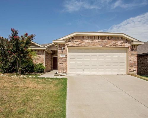 3633 Venera St, Fort Worth TX  76106-2615 exterior