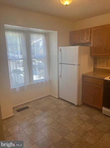 11 Long Green Ct, Silver Spring MD  20906-2044 exterior