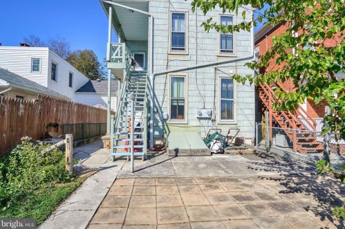 213 Broadway, Hanover PA 17331-2503 exterior