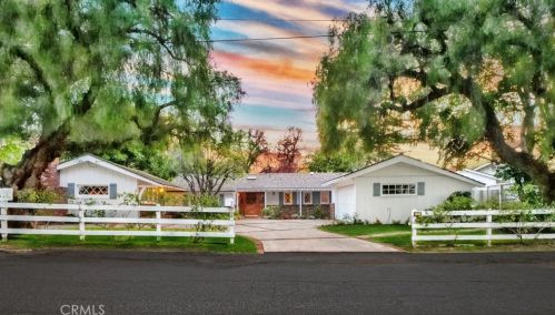 11 Strawberry Ln, Palos Verdes Estates, CA 90274-4111