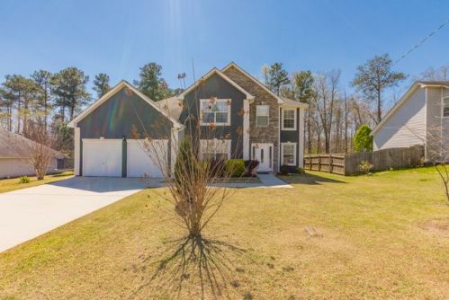 4015 Smithfield Trl, Ellenwood, GA 30294-1655