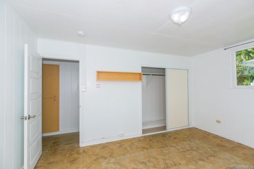 3050 Manoa Rd, Honolulu HI  96822-3301 exterior