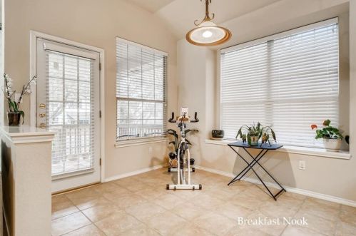 207 Chesapeake Bay Ln, Austin TX  78717-2975 exterior