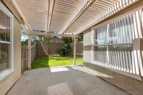 1718 Picket Fence Dr, Chula Vista CA  91915-1856 exterior