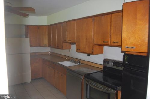 1100 Tanley Rd, Silver Spring MD 20904-2841 exterior