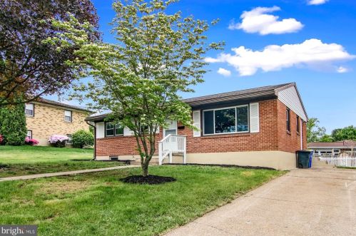 690 Carbon Ave, Harrisburg, PA 17111-4542