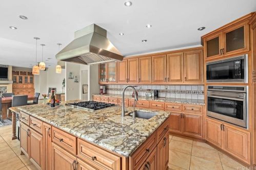 922 Derek Dr, Arcadia, CA 91006-4457
