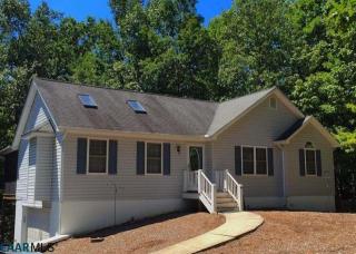 7 Hawks Pl, Bybee, VA 22963-2816