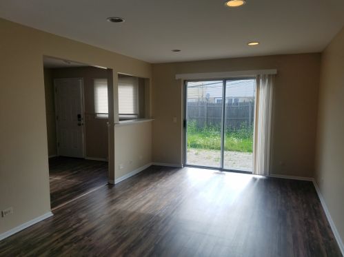 9349 Dee Rd, Des Plaines IL  60016-4228 exterior