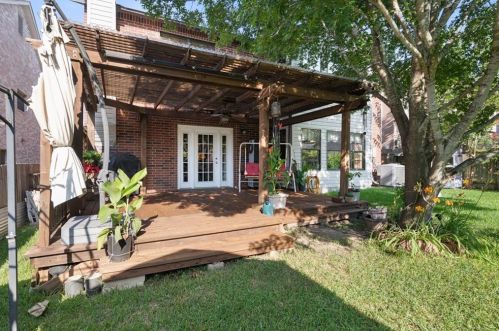 11200 Chatam Berry Ln, Austin TX  78748-3935 exterior