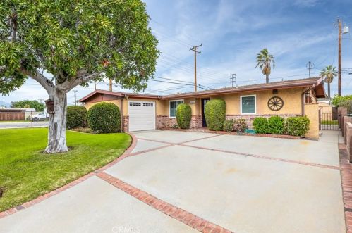 4544 Trujillo Dr, Covina, CA 91722-3038