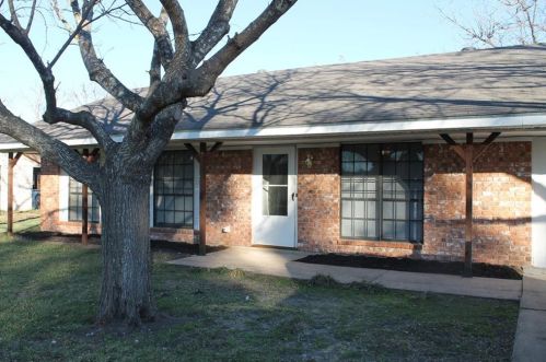 501 1st St, Academy, TX 76554-2631