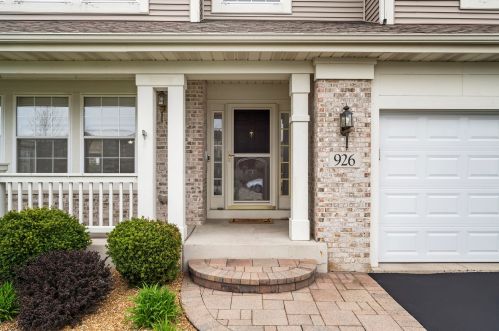 926 Oxford Ct, Pingree Grove, IL 60140-9186