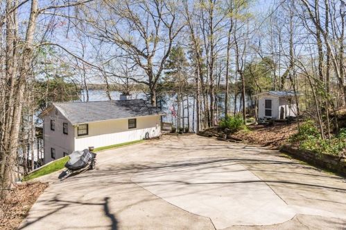 8980 Fields Way, Gainesville, GA 30506-5966