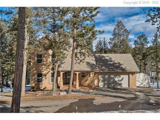 10 Echo Cir, Twin Rock, CO 80816-9136